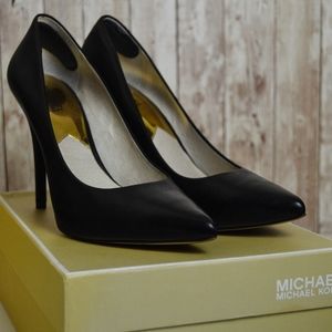 Michael Kors Joselle Pointed Toe Pumps Size 9